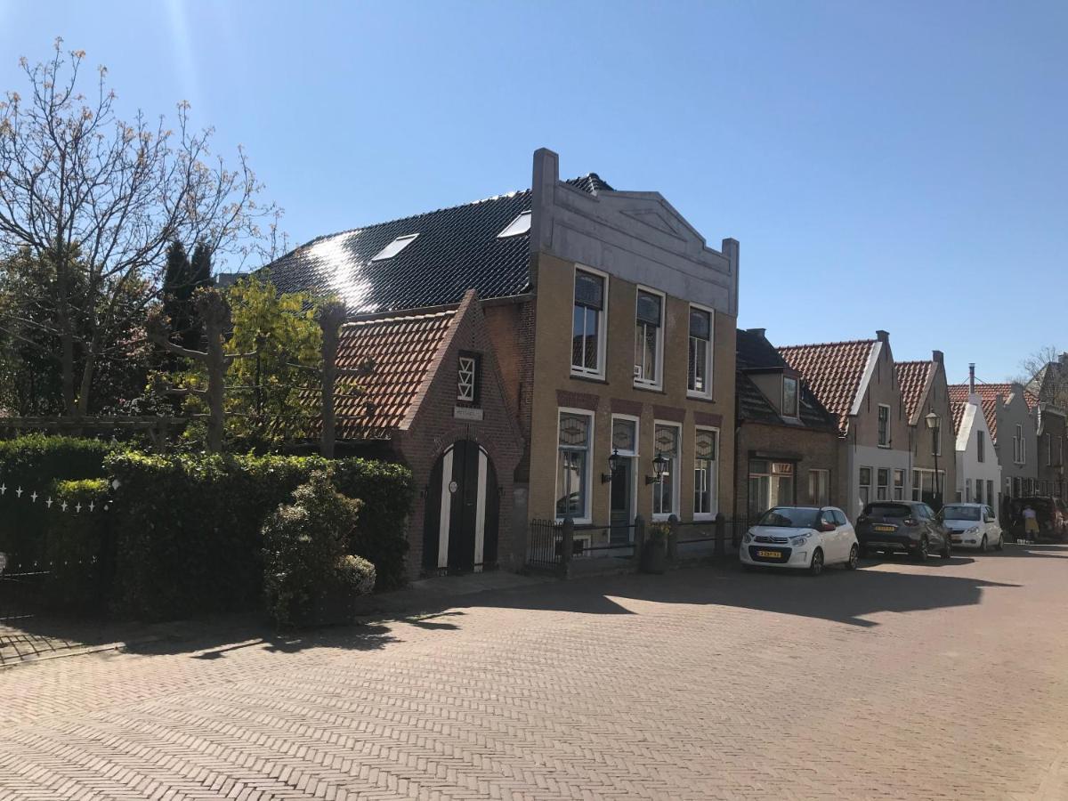 B&B Logeren Bij De Burgemeester Stad aan 't Haringvliet Экстерьер фото